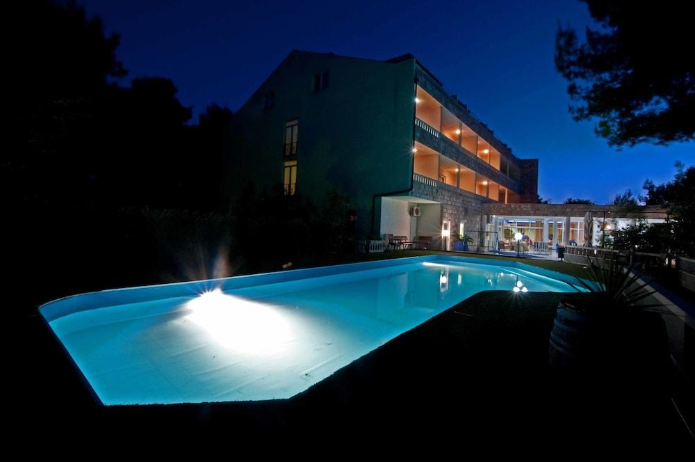 Hotel Sveti Kriz Mastrinka Exterior foto